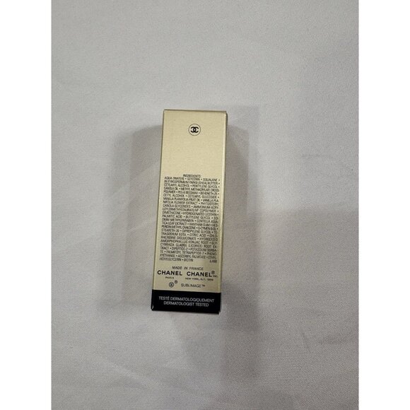 CHANEL Sublimage La Creme Yeux Ultimate Regeneration Eye Cream - 0.1 Fl Oz. - Picture 4 of 6